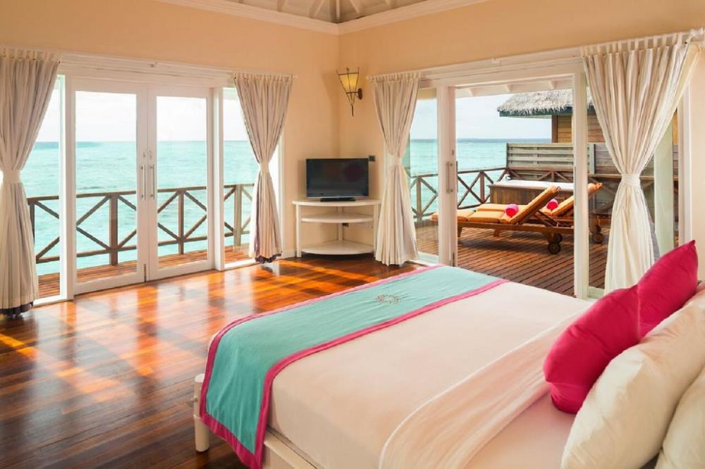 content/hotel/Sun Aqua Vilu Reef/Accommodation/Reef Villa/SunAquaViluReef-Acc-ReefVilla-05.jpg